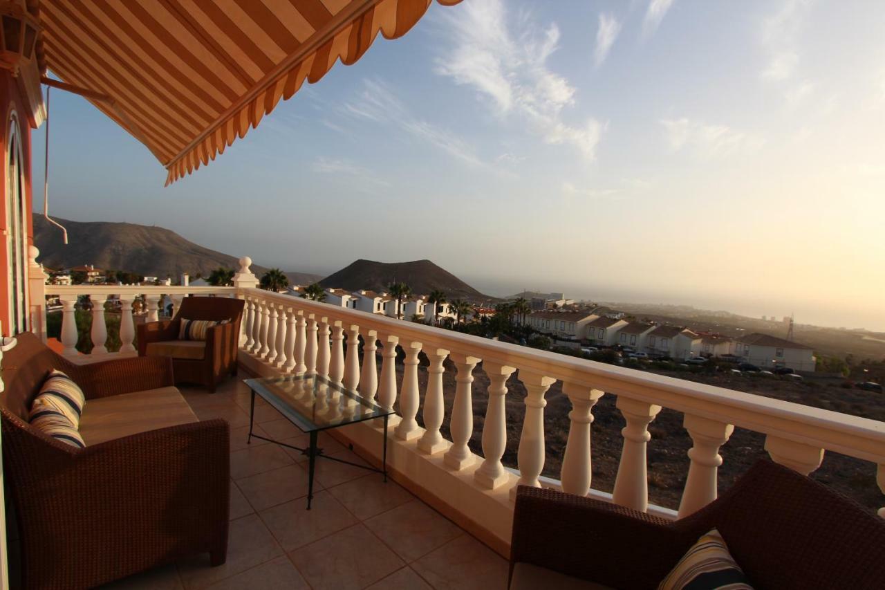 Vivatenerife - Villa With Pool, Jacuzzi And Sea View Chayofa Esterno foto